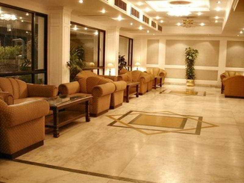 Hotel Vaibhav Varanasi Exterior foto